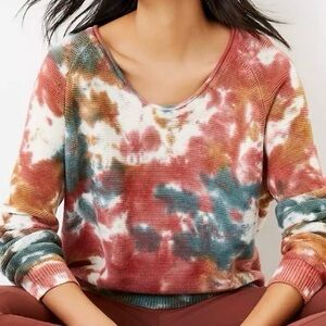 Lou & Grey Cream Red Brown Green Tie-Dye Crew Neck Sweater LIKE NEW